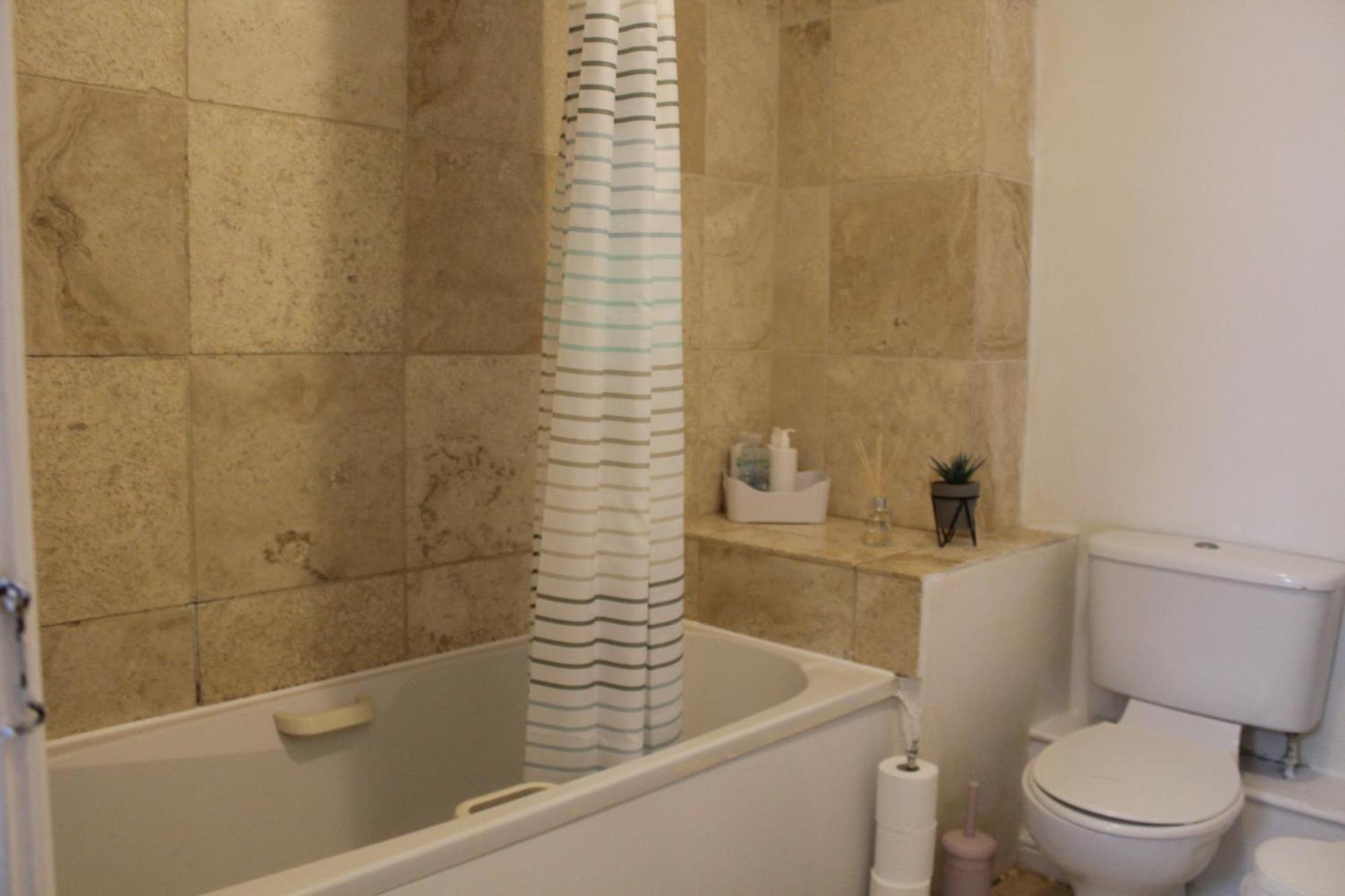 Clover Apartments Hadleigh  Luaran gambar